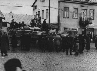 Deportation from the Kovno ghetto to forced-labor camps in Estonia. Kovno, Lithuania, October 1943